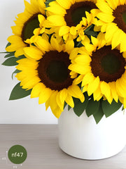 La Girasol: Alegría Pura en Cerámica