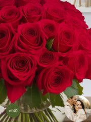 75 Rosas Rojas: Esfera de Pasión