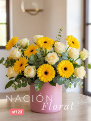 Rosas Beige y Gerberas Amarillas - Elegancia Cálida