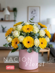 Rosas Beige y Gerberas Amarillas - Elegancia Cálida