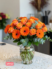 Gerberas y Rosas en Degradé Naranja Floral Fresco