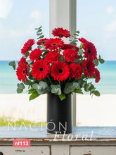 Gerberas y Claveles Rojos - Pasión y Elegancia