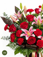 Acapulcos y Claveles: Vibrante Armonía