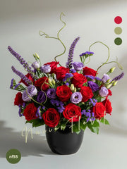 Rosas y Lisianthus: Pasión Morada