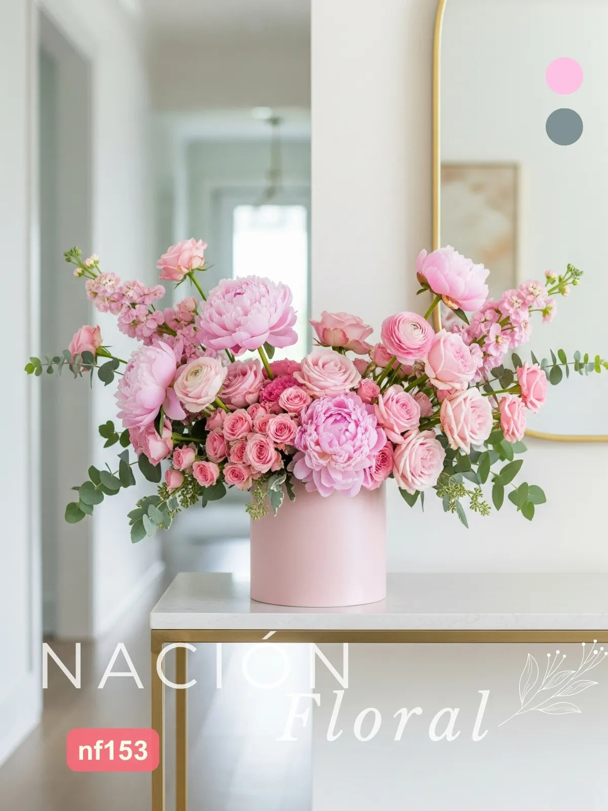 Ensueño Rosa: Arreglo de Lujo con Peonías, Rosas y Ranúnculos