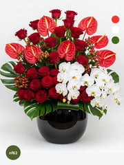 Rosas y Orquídeas: Pasión Exótica